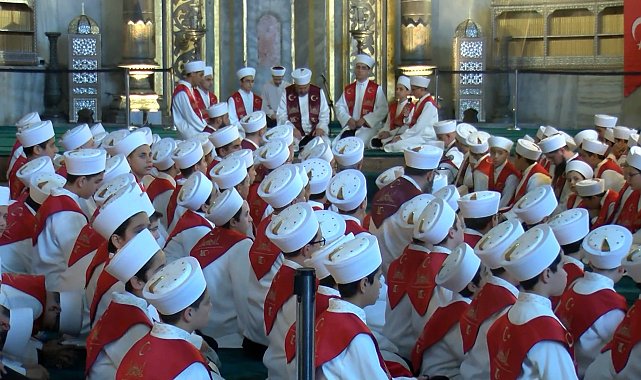 15 Temmuz şehitleri için Ayasofya-i Kebir Camii'nde hatim programı düzenlendi