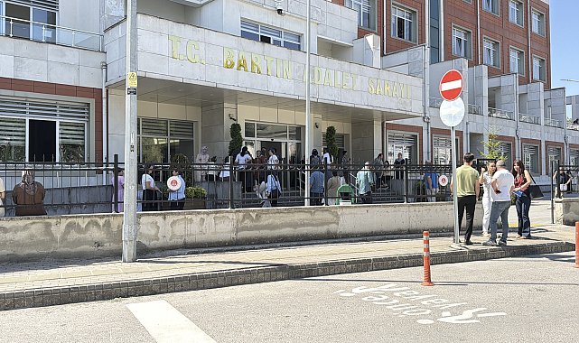 Adliyede çıkan yangın, büyümeden söndürüldü