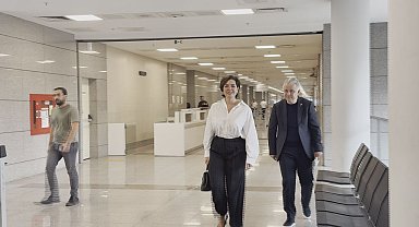 Ahbap Derneği soruşturması: Özlem Gürses ifade için adliyeye geldi -1