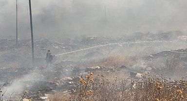 Anız yangını hafriyat alanına sıçradı; 400 dönüm zarar gördü