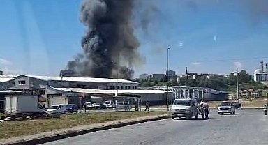 Arnavutköy'de fabrikada yangın-1