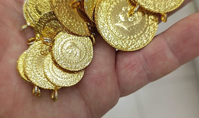 Bağışlanan kıyafetlerden 23 altın ile 6 bin 500 lira çıktı