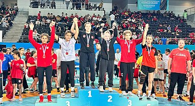 Bakan Bak: Bu gençlerin içinden Avrupa, dünya ve olimpiyat şampiyonları çıkacak Fotoğraf eklendi