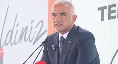 Bakan Ersoy: Çingene Kızı Mozaiği'nin 13'üncü panelinin getirilmesinin mutluluğunu yaşıyoruz