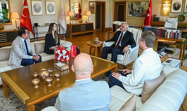 Bakan Ersoy, Nilay Tahiroğlu ve Tan Sağtürk ile görüştü