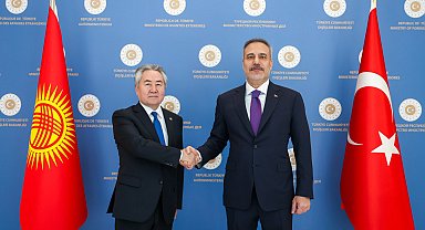 Bakan Fidan, Kırgız mevkidaşı Kulubayev ile görüştü
