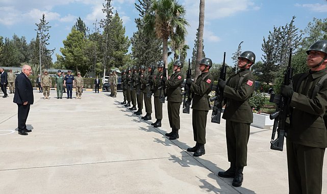 Bakan Güler, KKTC'de 14'üncü Zırhlı Tugay Komutanlığı'nda incelemede bulundu