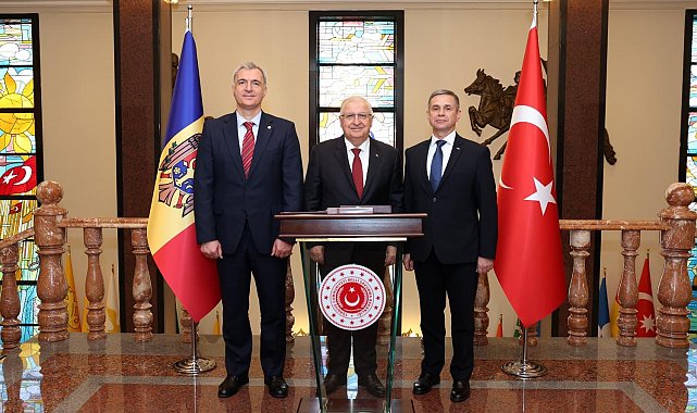 Bakan Güler, Moldovalı heyetle bir araya geldi