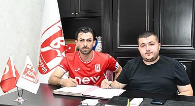 Balıkesirspor Erdal Kaya ile imzaladı