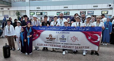 Başarılı hafızlar, 15 gün sürecek Kabe yolculuğuna çıktı