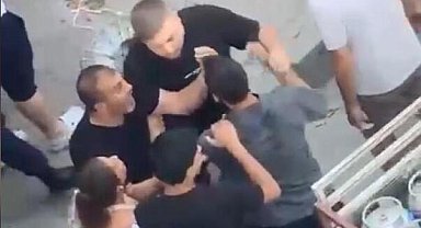 Beylikdüzü'nde esnafla mahalleli arasında 'park etme' kavgası; küfür edip yumruklarla saldırdılar