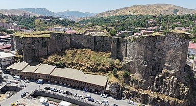Bitlis Kalesi'ndeki kazı çalışmalarında sona gelindi