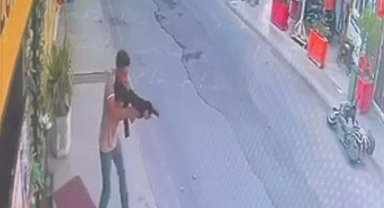 Bodrum'da pompalı tüfekle rastgele ateş açtı; o anlar kamerada