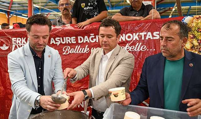 Bursa’da aşureler Başkan Aydın’dan