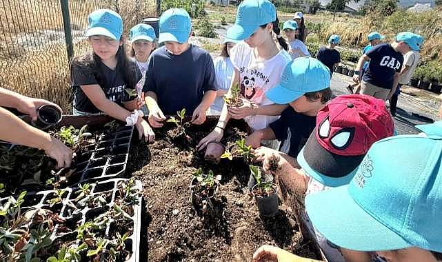 Bursa’da çocuklar toprakla buluşuyor