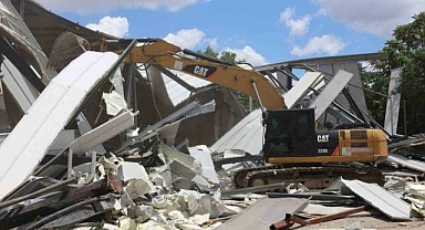 Bursa’da kaçak yapıya darbe! 3 yer yıkıldı