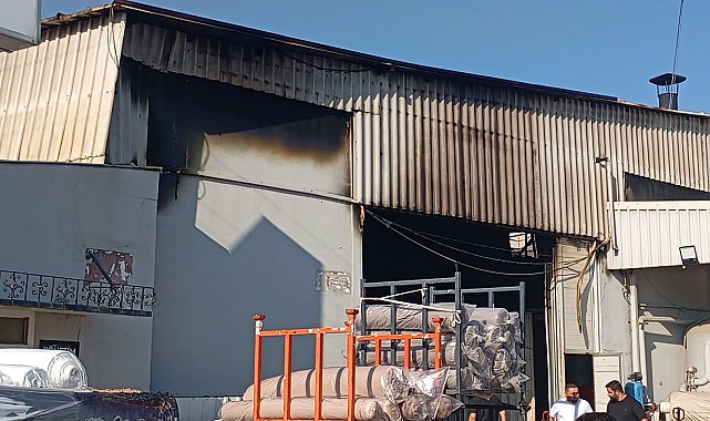 Bursa'da kumaş fabrikasında yangın