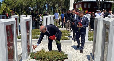 Çanakkale Şehitler Abidesi'nde 15 Temmuz şehitleri dualarla anıldı