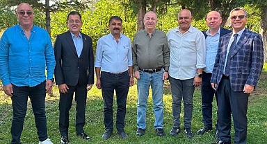 CHP'li Belediye Başkanı Zafer Partisi'ne katıldı