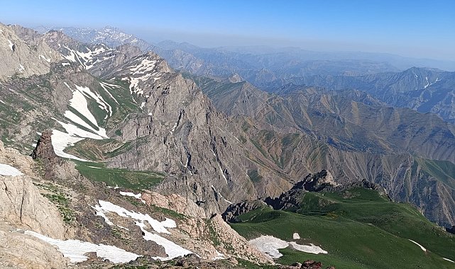 Cilo Sat Dağı'nda kaybolan dağcıyı arama çalışmaları 4'üncü gününde