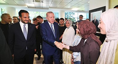 Cumhurbaşkanı Erdoğan, AK Parti İstanbul İl Başkanlığı'nı ziyaret etti