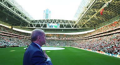 Cumhurbaşkanı Erdoğan: Türkiye'nin hayrına olacak her işe kulp takma telaşında olanlar TÜGVA'nın önünü kapatmak istiyor Fotoğraf eklendi