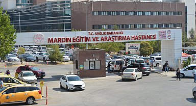 Damda uyuyan kız çocuğu yorgun mermi ile ağır yaralandı