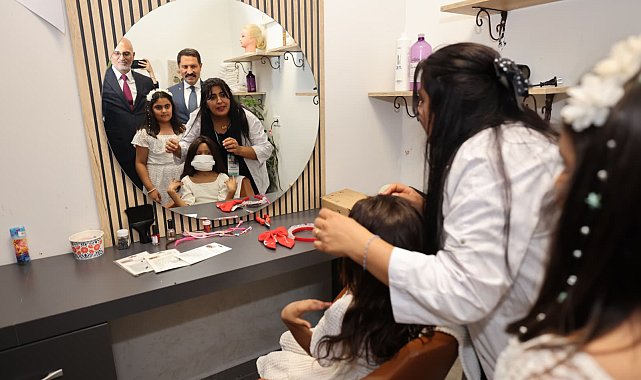 Deniz'in saçları, kanser tedavisi gören Hülya'ya umut oldu