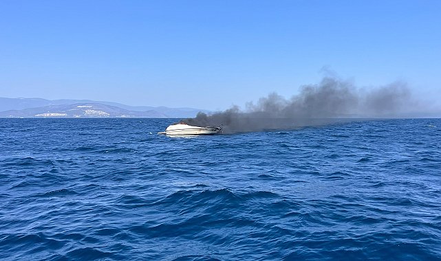 Didim açıklarında tekne yangını: 2 kişi denizden kurtarıldı