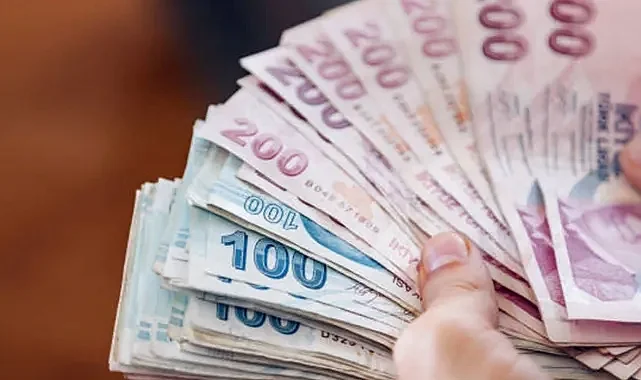 Emekli maaşına sürpriz zam geliyor
