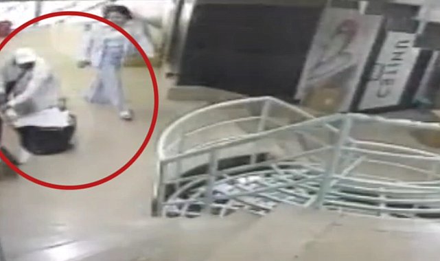 Fatih'te kurdukları düzenekle 4 kilogram altını çaldılar: Birkaç kere altın alıp güven sağlamış