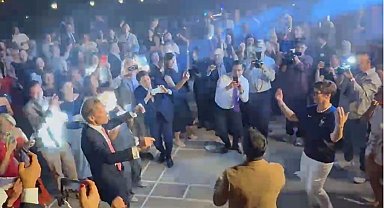 Fransa ve Belçika büyükelçilerinden 'Erik Dalı' performansı
