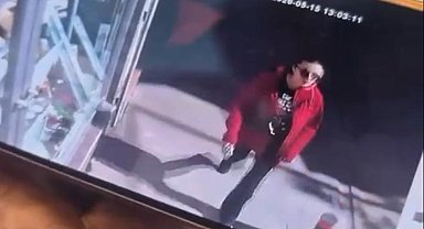 Gökçe'nin, kaldırımda otomobilin çarpması sonucu öldüğü kazanın yeni görüntüleri ortaya çıktı