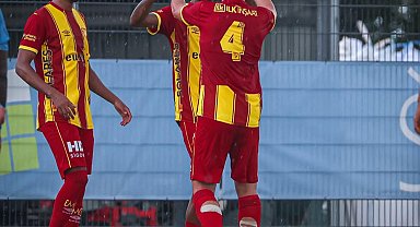 Göztepe 3'te 3 yaptı