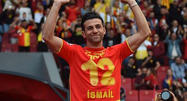 Göztepe'de İsmail Köybaşı'ndan futbola veda