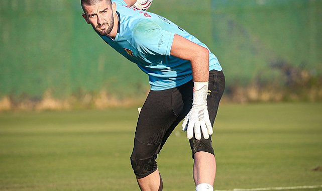 Göztepe'de sıra geldi kaleciye