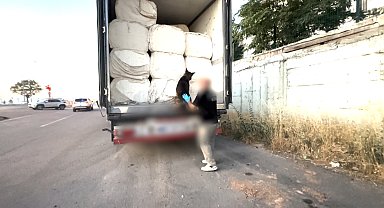 İki TIR'daki 122 kilo uyuşturucuyu 'Mailo' buldu; 2 tutuklama