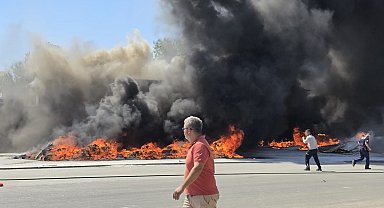 İş yerinde çıkan yangında 3 kişi dumandan etkilendi