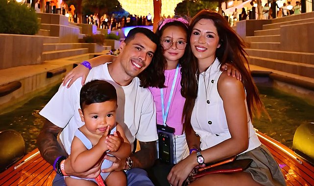 İspanyol yıldız Pedro Porro'nun tatil tercihi Antalya oldu