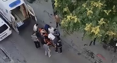 Kağıthane'de eski nişanlısıyla birlikte olan çocukluk arkadaşını silahla vurdu: Annesi 'kim vurdu' diyerek sinir krizi geçirdi