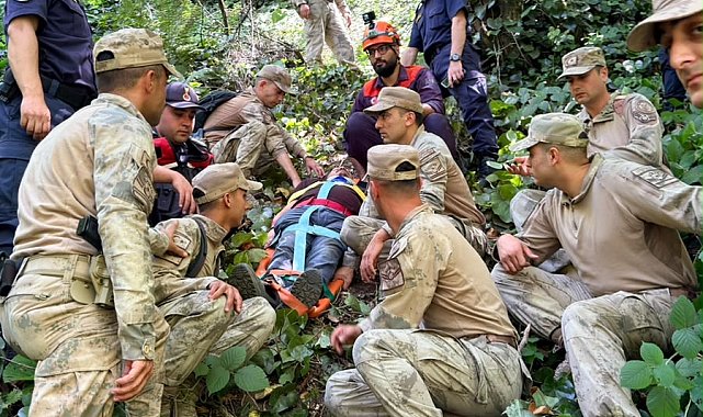 Kamp yaptığı kanyonda yaralanıp mahsur kaldı, ekipler tarafından kurtarıldı