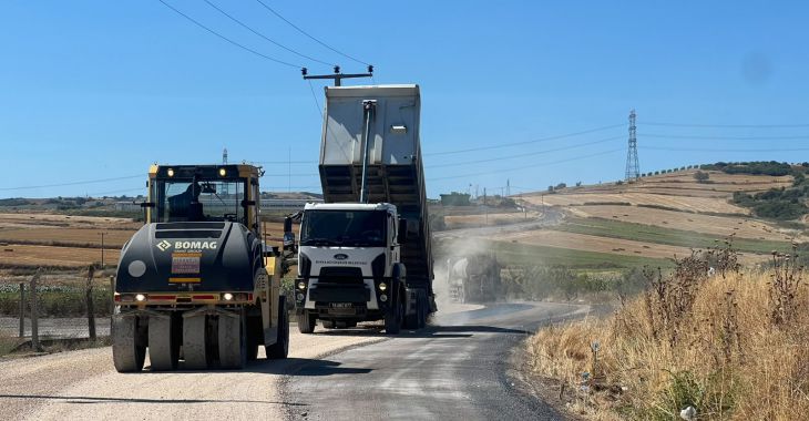 Karacabey ve Mustafakemalpaşa'da yollar yenileniyor
