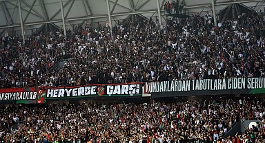 Karşıyaka'dan derbili start