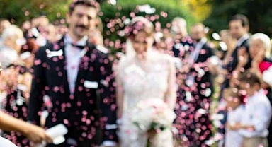 Kayıp düğün görüntülerine tazminat