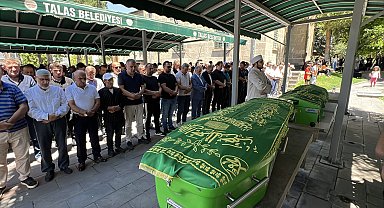 Kazada ölen uzman çavuş, eşi ve 8 aylık bebekleri toprağa verildi