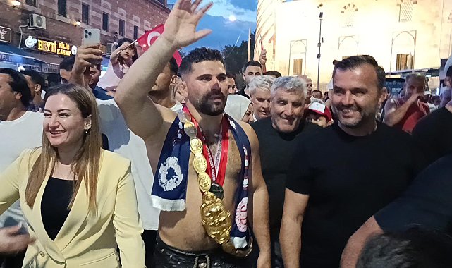 Kırkpınar başpehlivanı Erkan Taş, hamam geleneğini sürdürdü