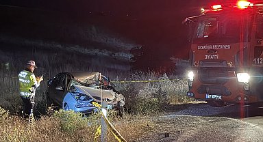 Kırşehir'de otomobil ile traktör çarpıştı: 1 ölü, 2 yaralı