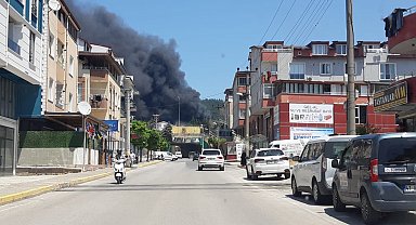 Kocaeli'de fabrika yangını