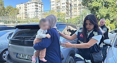 Kucağında bebeğiyle, çantasında 1 kilogram metamfetaminle yakalandı