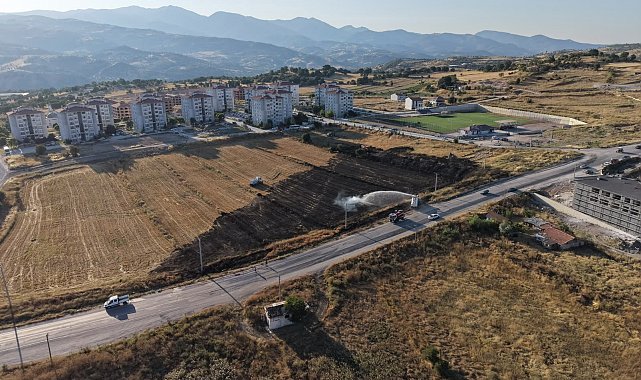 Kütahya Emet'te çıkan 2 yangın söndürüldü